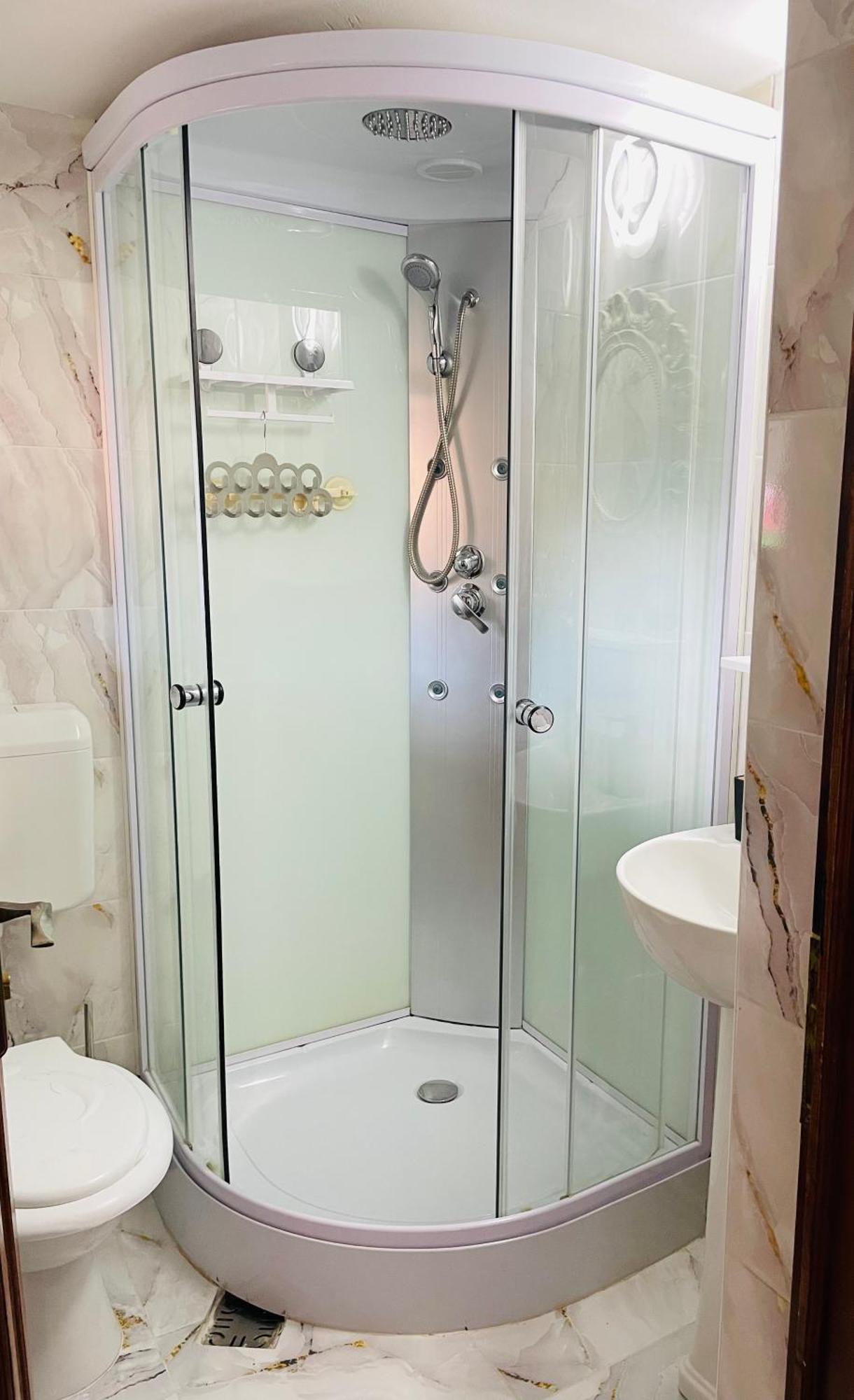 Casamaria Hotel Slanic Moldova Ngoại thất bức ảnh