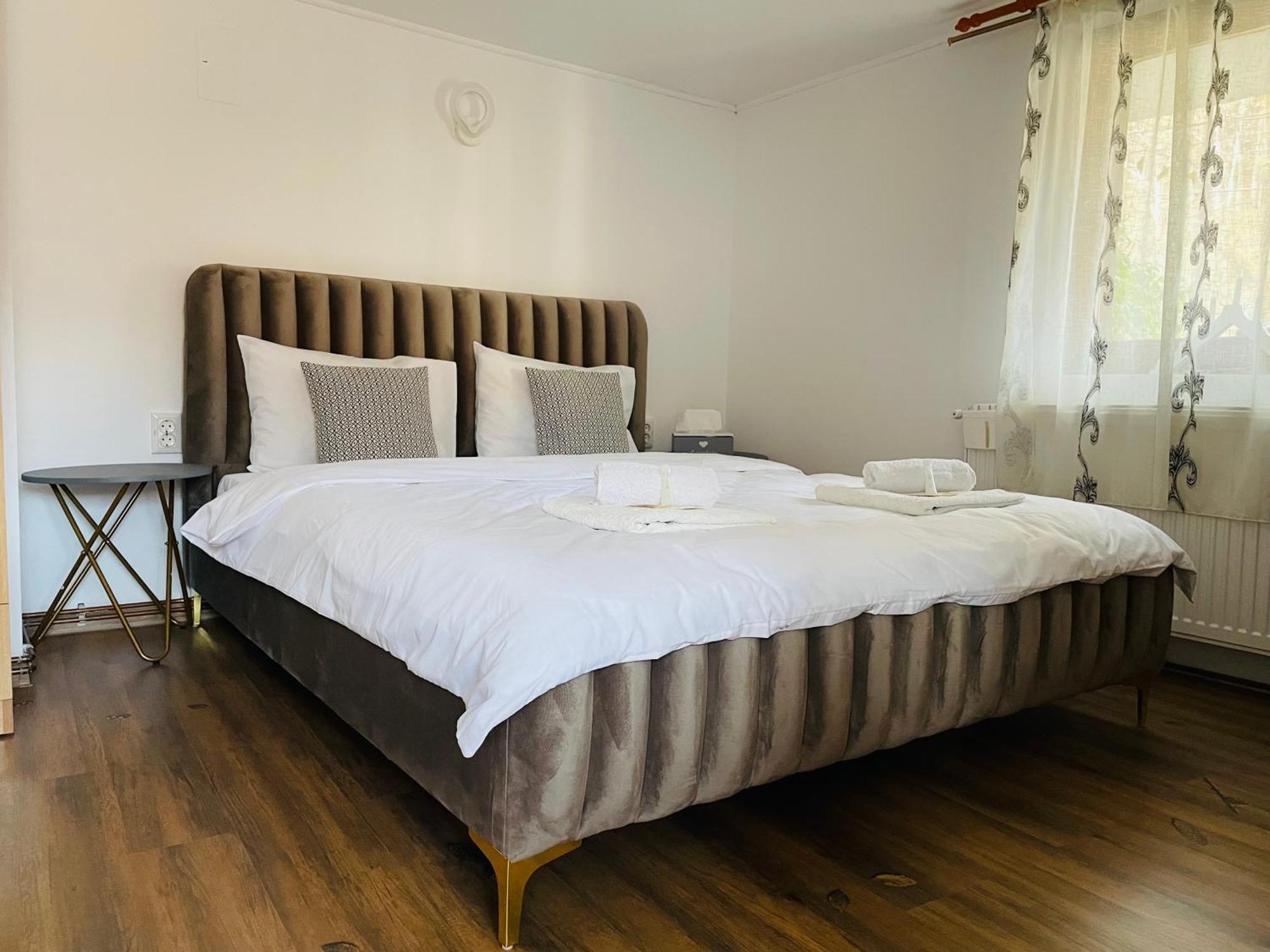 Casamaria Hotel Slanic Moldova Ngoại thất bức ảnh